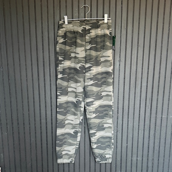 wild fable Pants - Wild Fable Camo Joggers